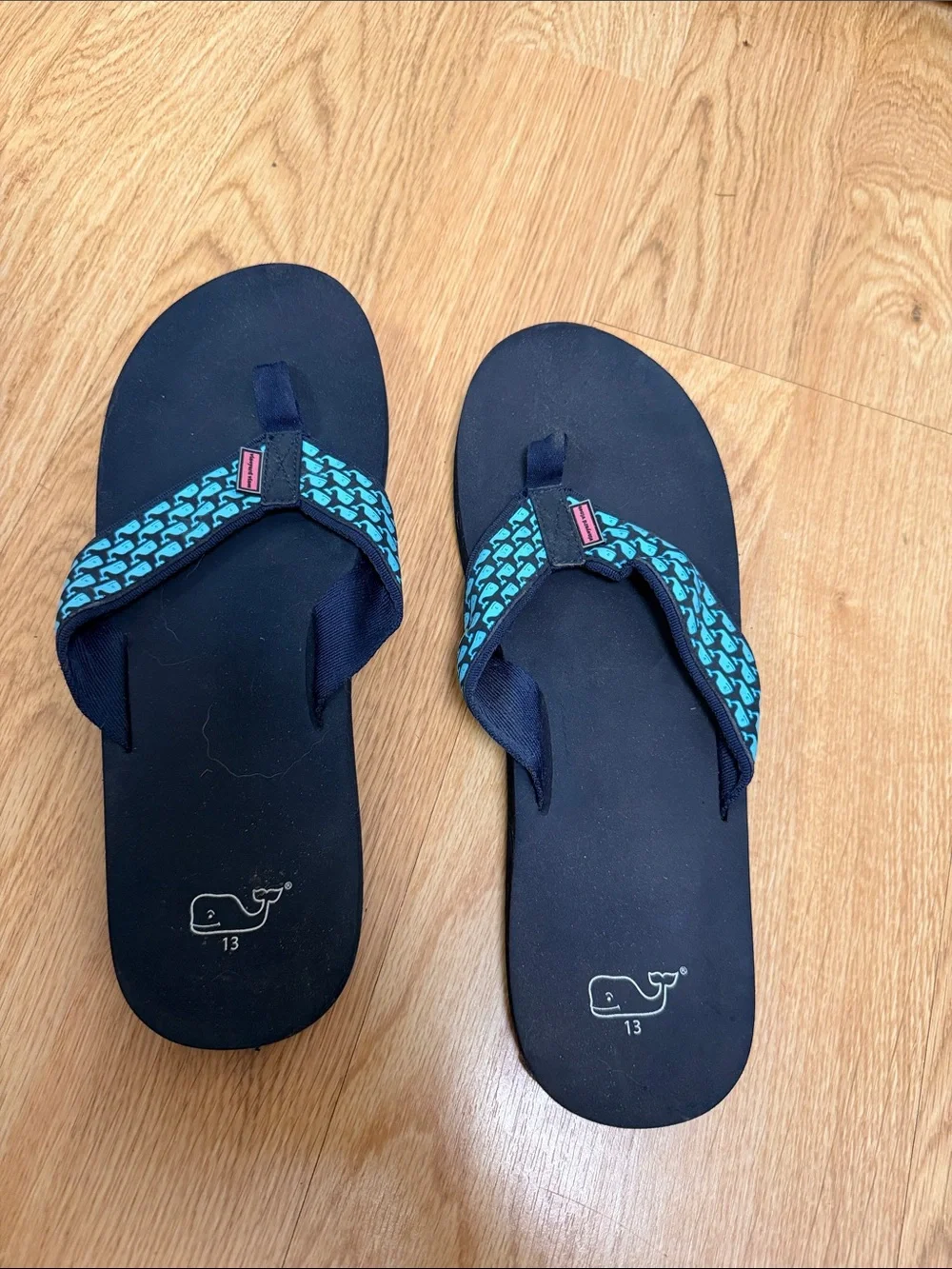 Vineyard Vines Navy Flip Flops with Teal Whale Strap Pattern size 13
